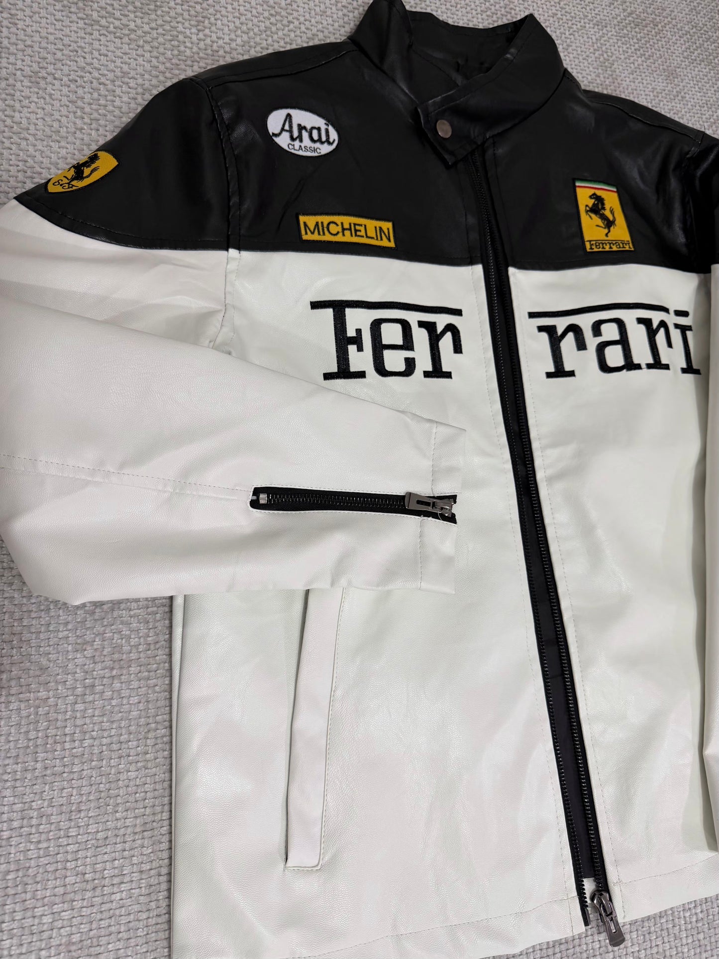 CASACA HOMBRE FERRARI MICHELIN N/B