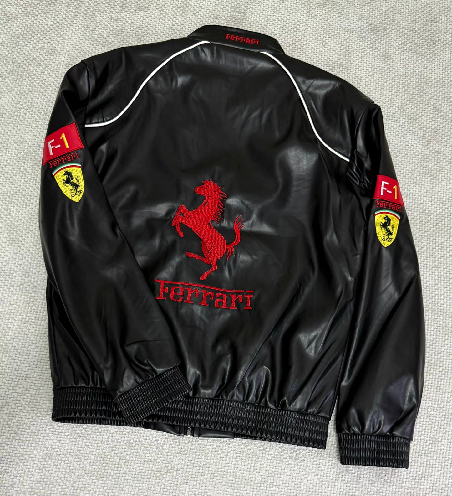 CASACA HOMBRE FERRARI CLASICO N/B