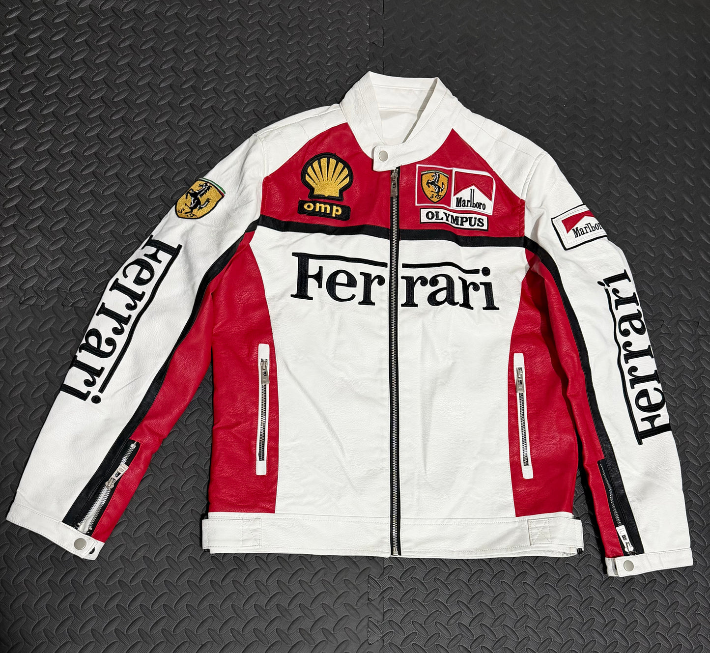 CASACA HOMBRE FERRARI MARLBORO OLYMPUS BLANCO/ROJO PREMIUM