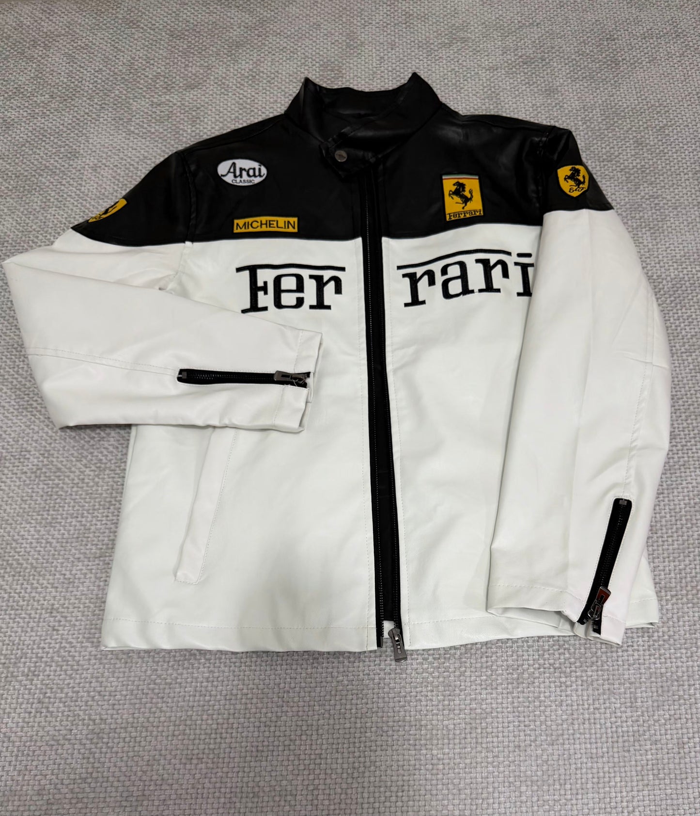 CASACA HOMBRE FERRARI MICHELIN N/B