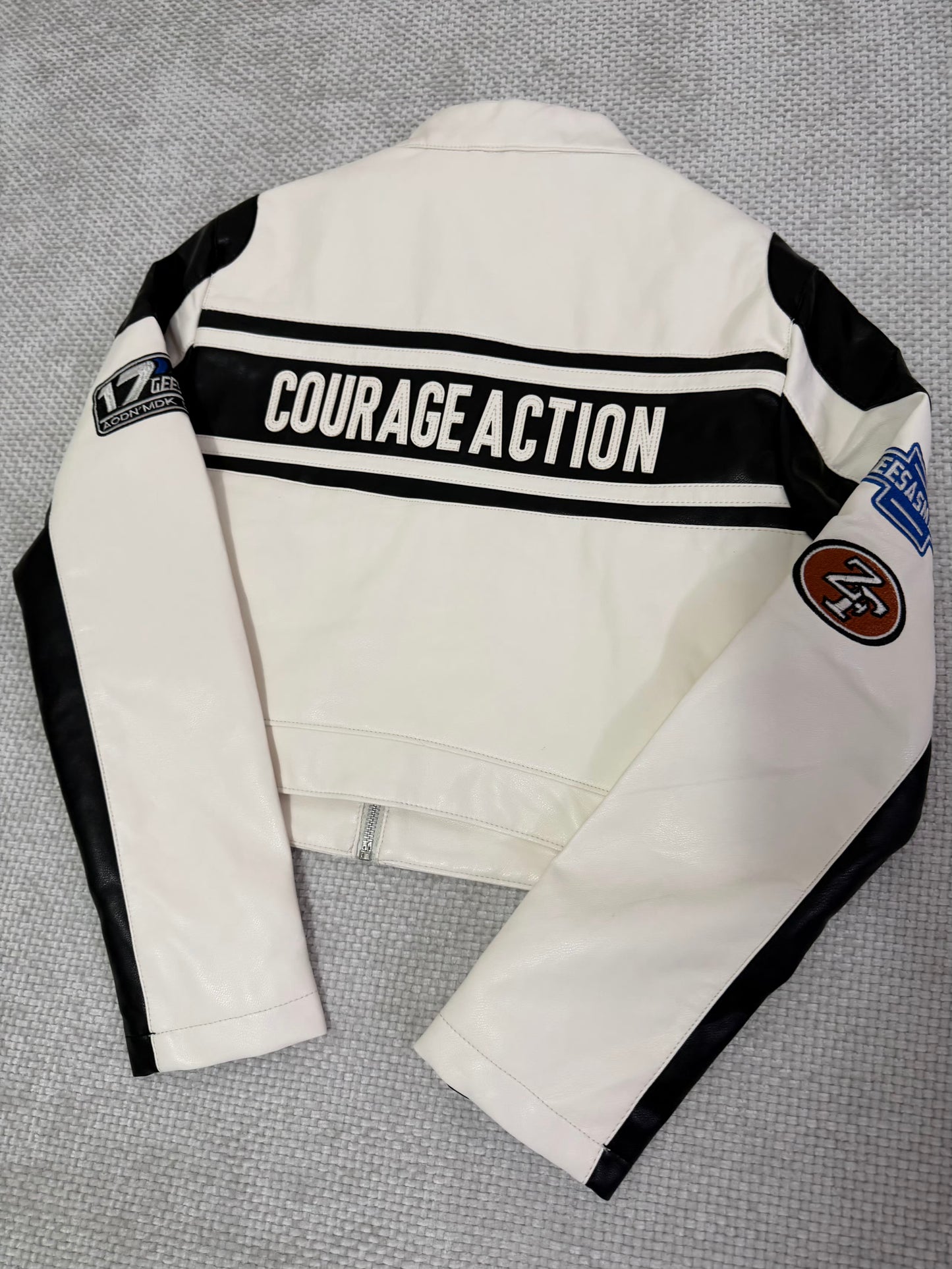 CASACA MUJER CROP ESTILO RACING BLANCO